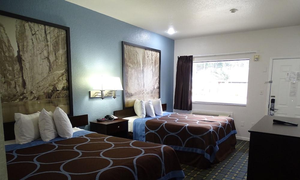 ซูเปอร์ 8 บาย วินด์แฮม ฮุสตัน/บรูกฮอลโลว์ นอร์ทเวสต์ Hotel ฮูสตัน ภายนอก รูปภาพ